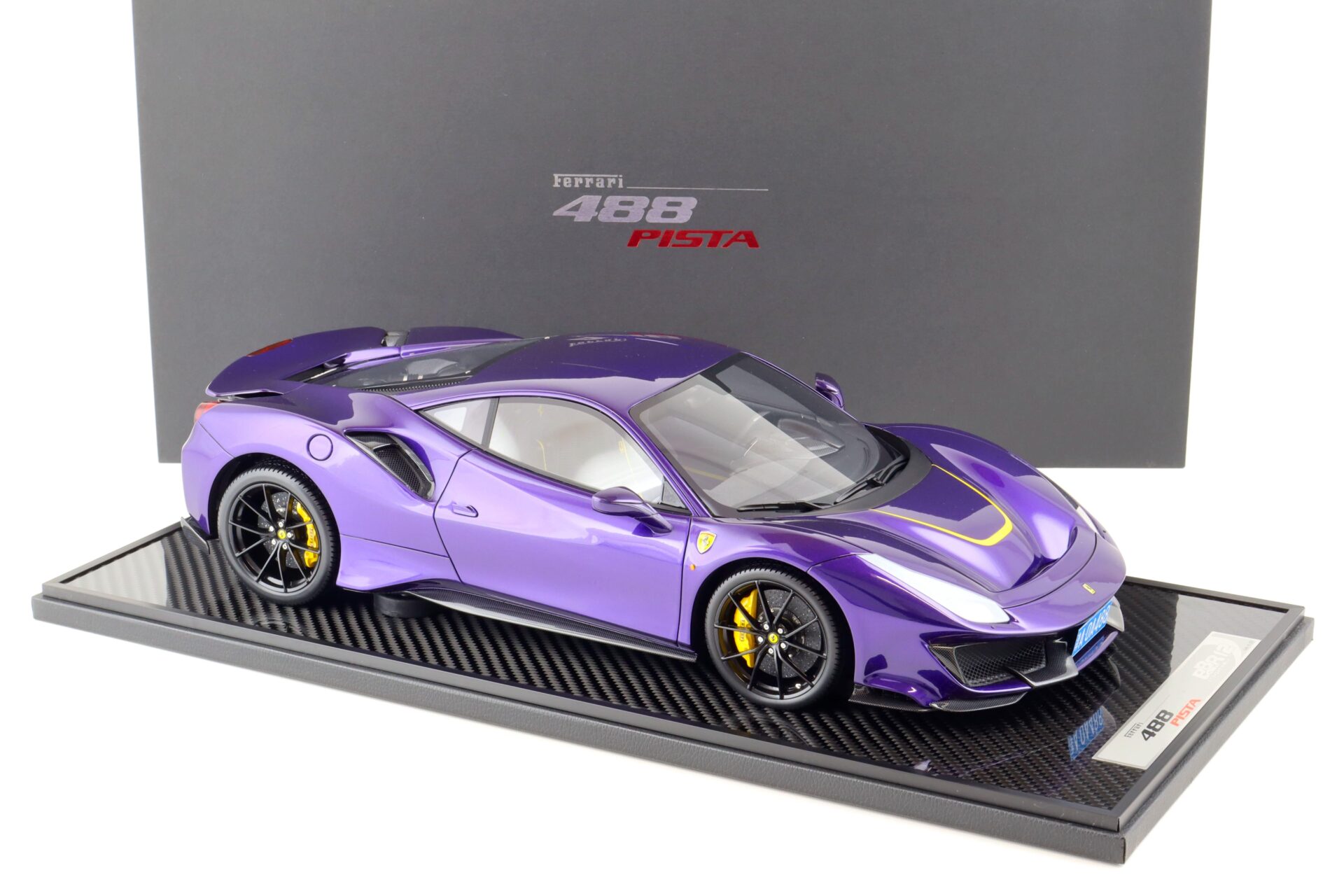 1:12 BBR Ferrari 488 Pista Viola Al Humad/ yellow stripe - Limited 21 pcs.