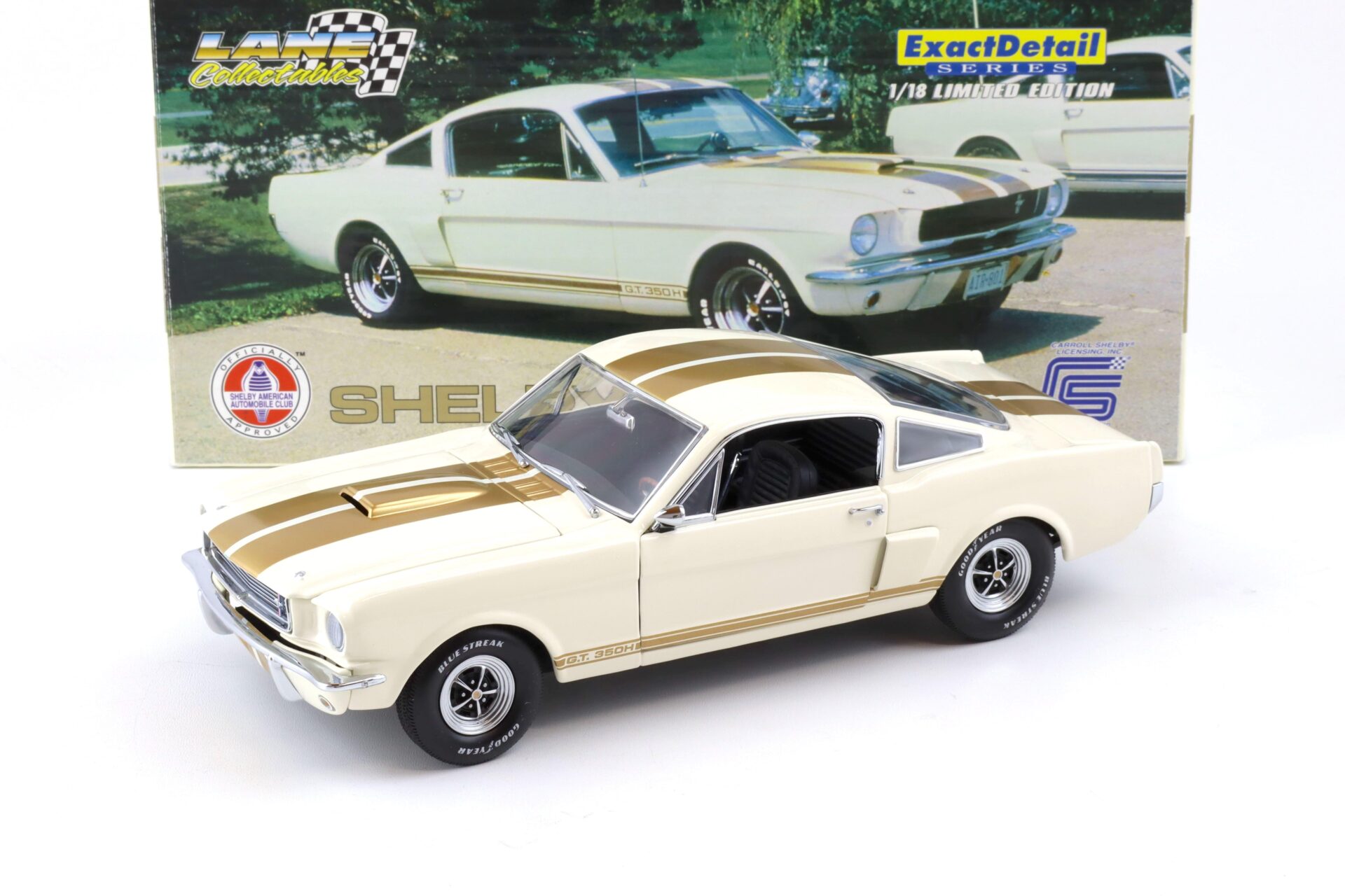ID 82698 orig.jpg 1:18 Exact Detail 1966 Shelby GT 350H Coupe white/ gold stripes