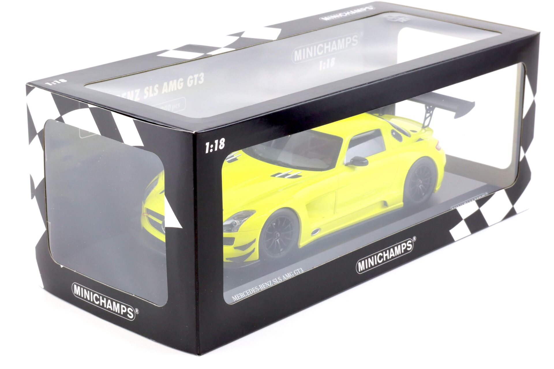 1:18 Minichamps Mercedes SLS AMG GT3 Street 2011 yellow