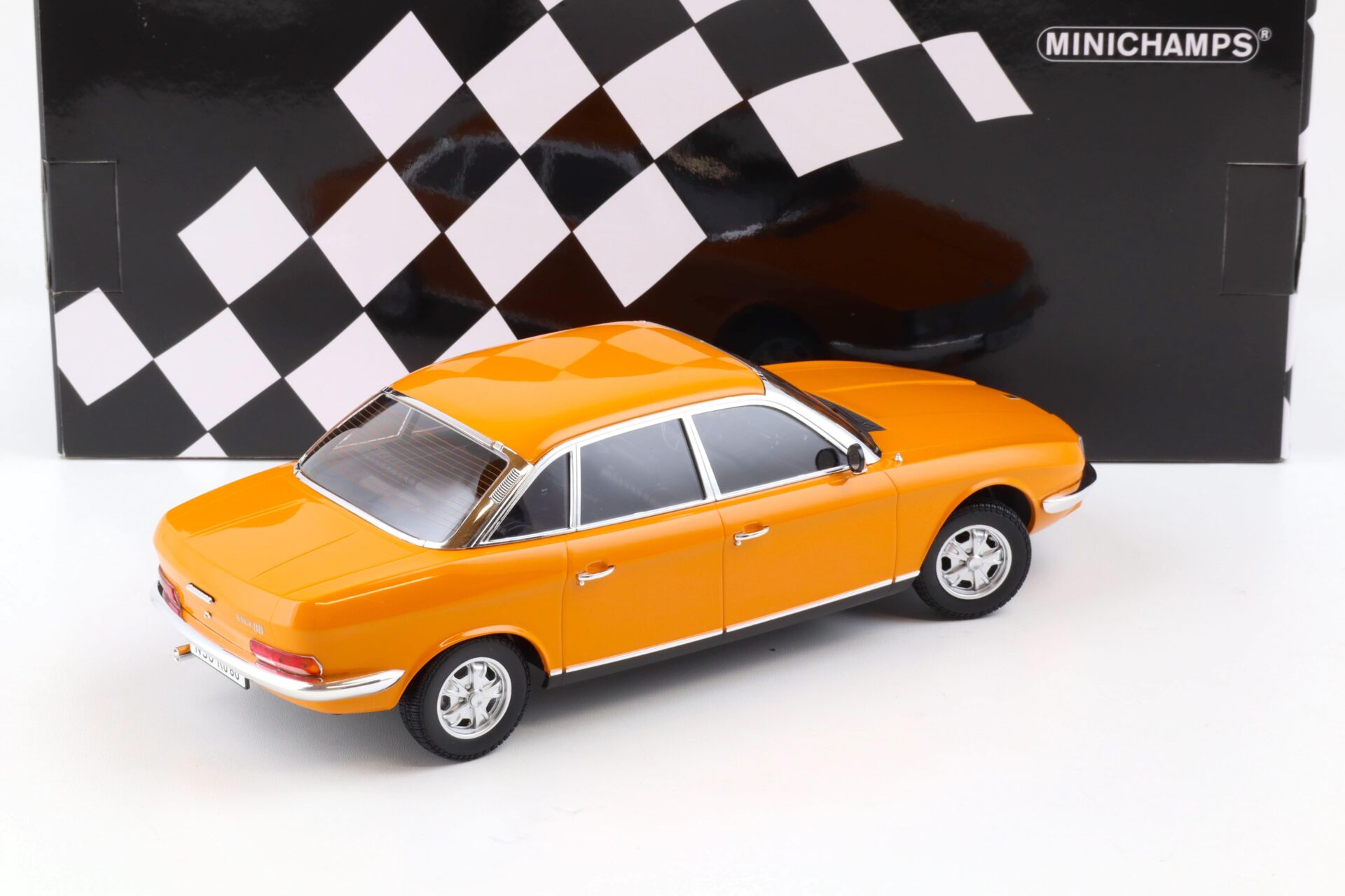 1:18 Minichamps NSU Ro 80 orange 1972
