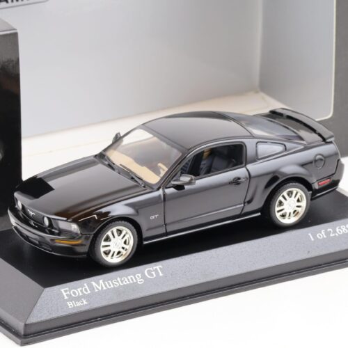 1:43 Minichamps Ford Mustang GT Coupe 2005 black