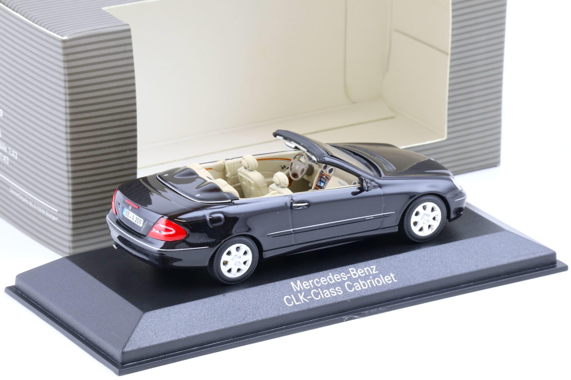 1:43 Minichamps Mercedes CLK Convertible obsidian black DEALER VERSION