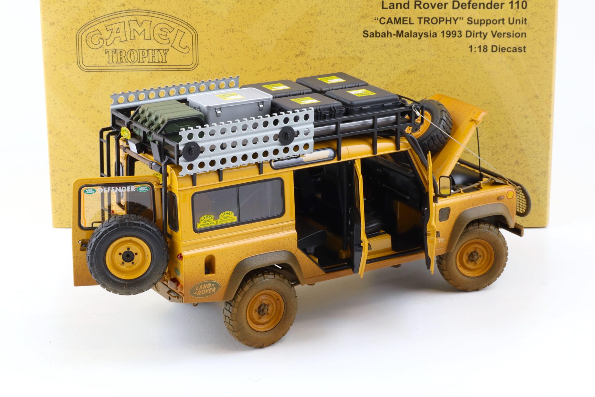 1:18 Almost Real Land Rover Defender 110 Camel Trophy Support Unit 1993 Dirty Version