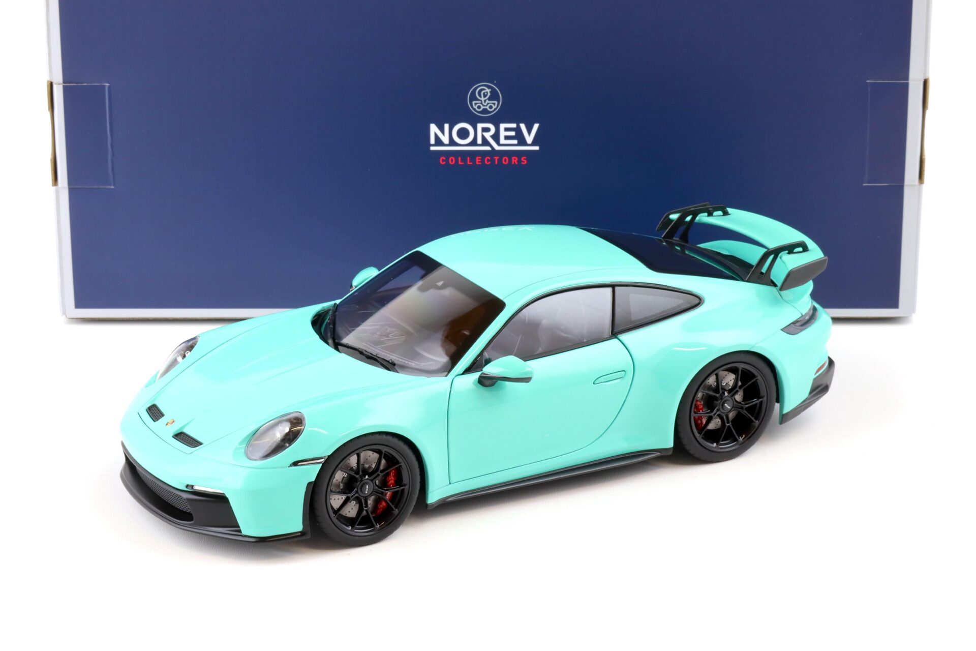 1:18 Norev Porsche 911 (992) GT3 Coupe 2021 Mint green/ black wheels
