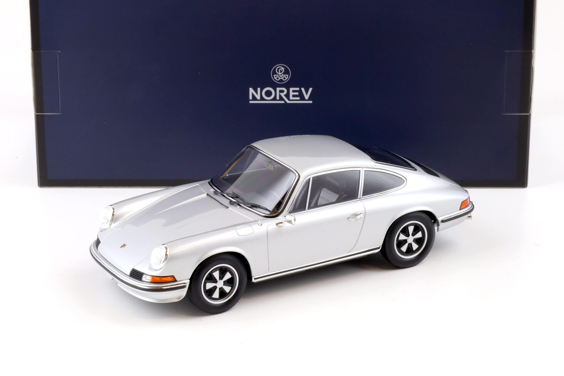 1:18 Norev Porsche 911 S Coupe 1973 silver metallic TOP GUN Maverick - Limited 500 pcs.