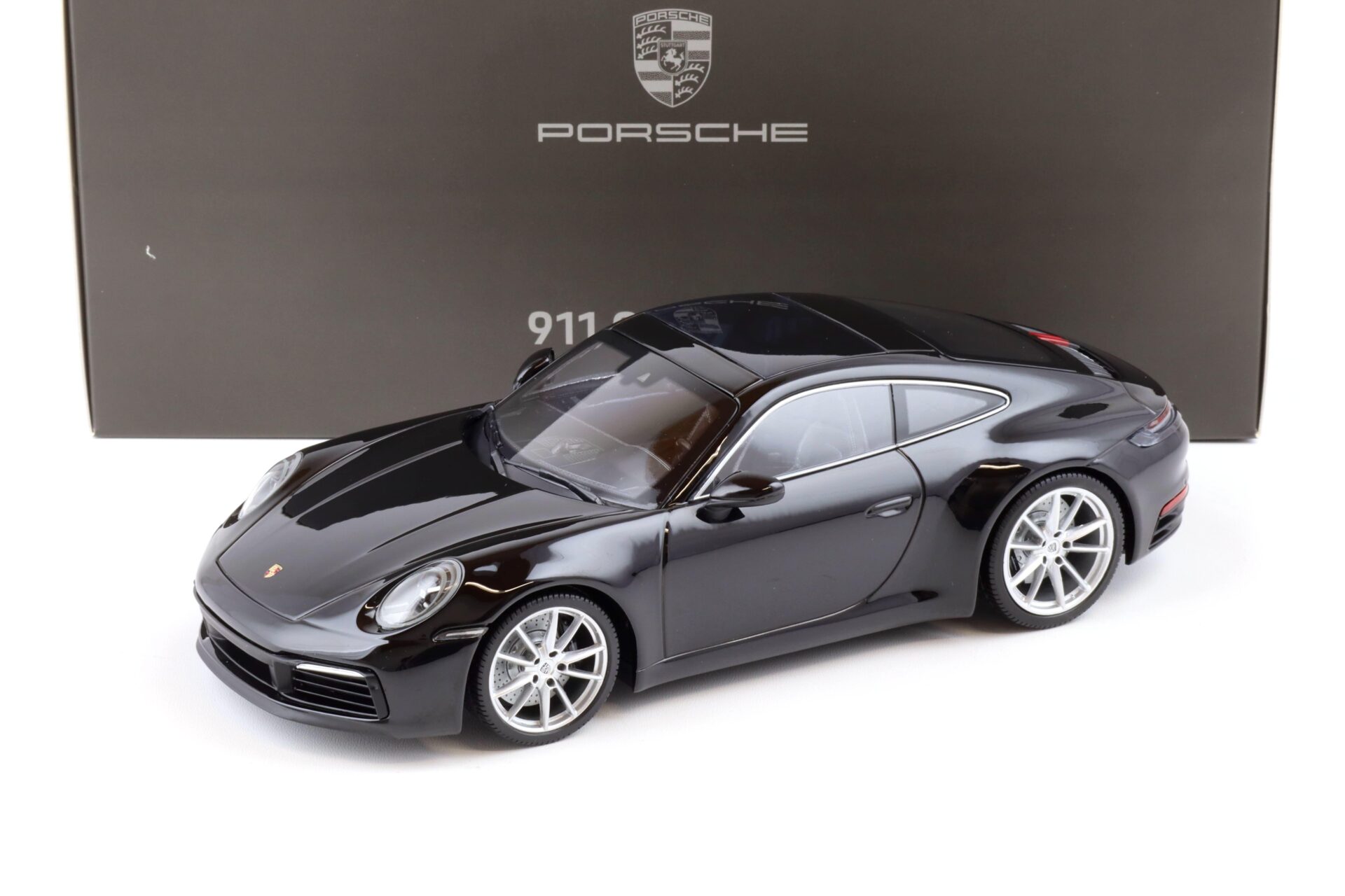 1:18 Minichamps Porsche 911 (992) Carrera 4S Coupe black WAP DEALER
