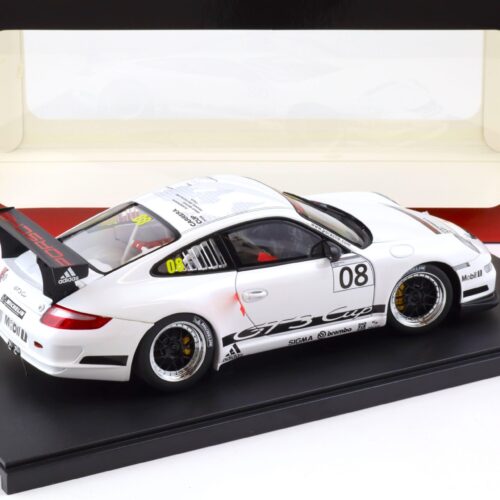 1:18 AUTOart Porsche 911 (997) GT3 PROMO CUP Car 2008 white #08 - Image 3