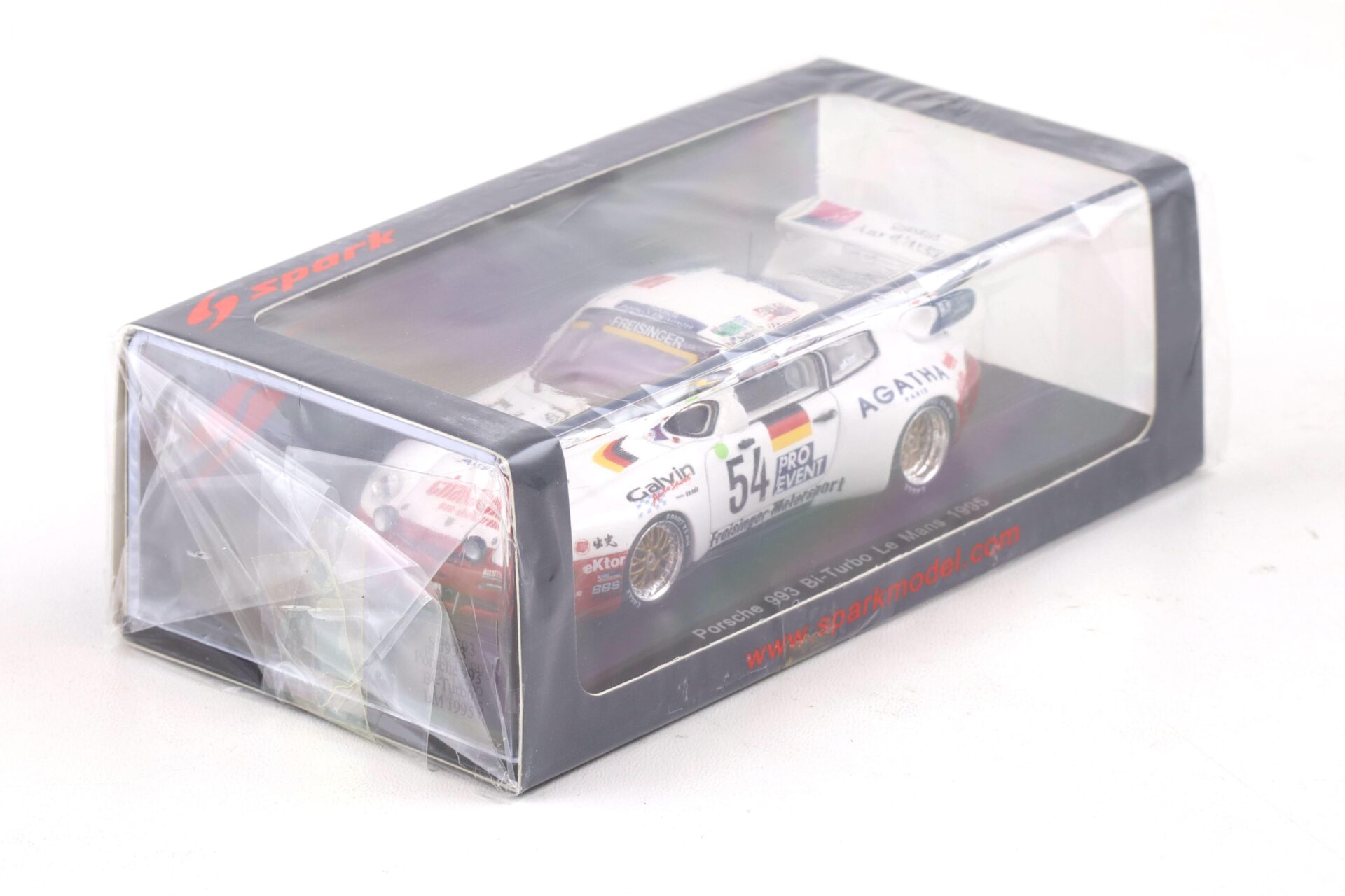 1:43 Spark Porsche 911 (993) Bi-Turbo Le Mans 1995 Kaufmann/ Hane/ Ligonnet