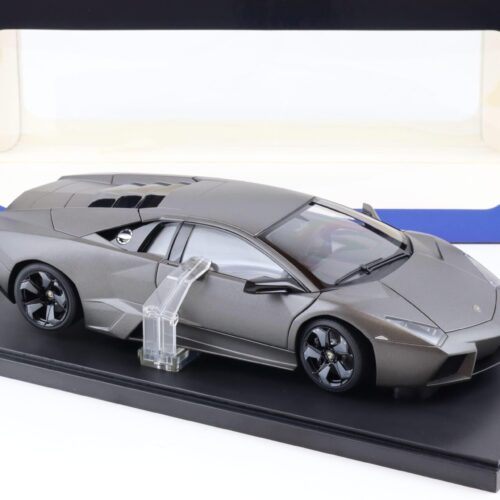 1:18 AUTOart Lamborghini Reventon matt grey 74591