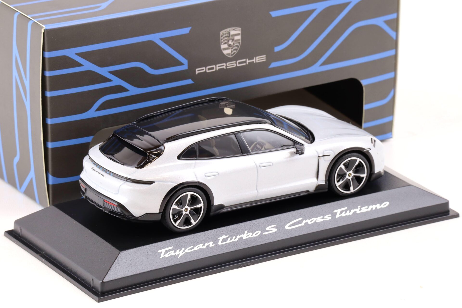 1:43 Minichamps Porsche Taycan Turbo S Cross Turismo IAA 2021 WAP DEALER