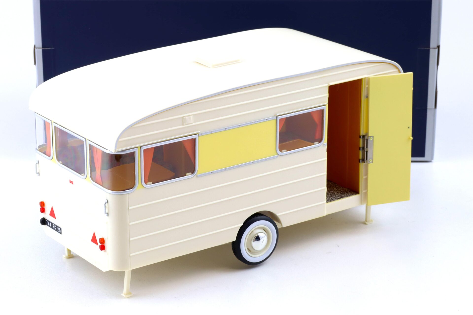 1:18 Norev Wohnwagen Caravan Digue Panoramic 14 beige/ yellow 1960