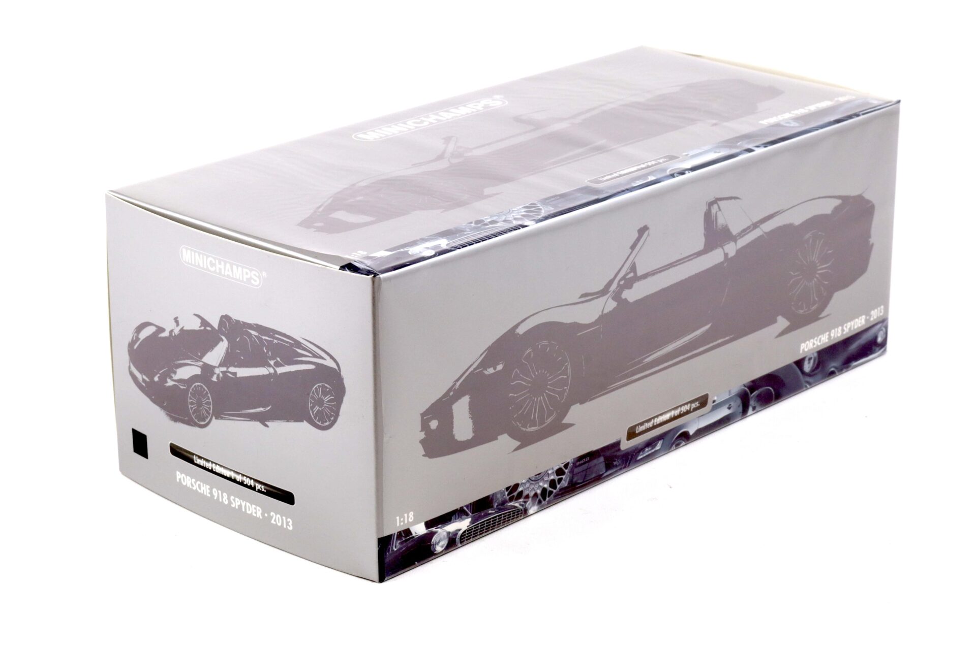 1:18 Minichamps Porsche 918 Spyder 2013 black/ red seats