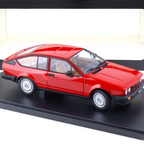 1:18 AUTOart Alfa Romeo Alfetta GTV 2.0 - 1980 red 70146