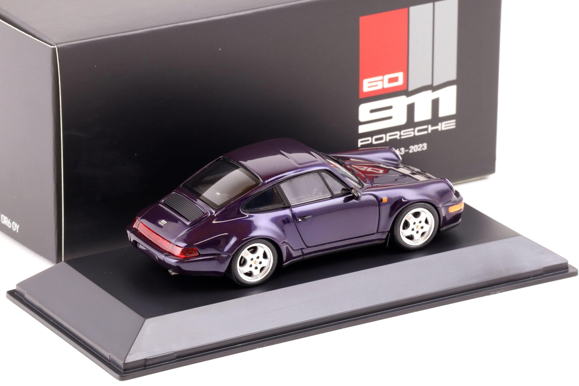 1:43 Spark Porsche 911 (964) Carrera 4 "30 Jahre 911" viola metallic WAP DEALER