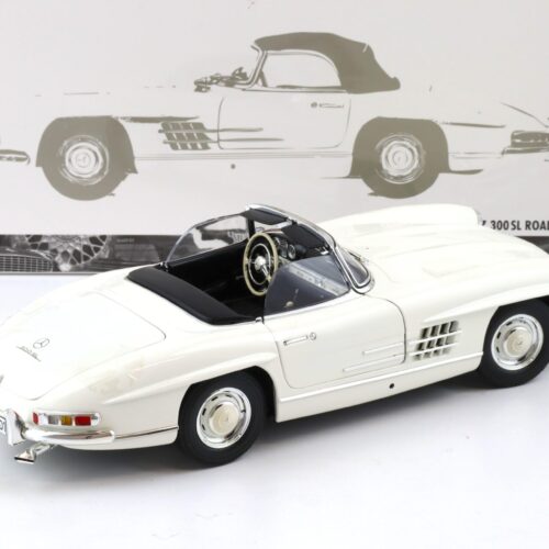 1:18 Minichamps Mercedes 300 SL Roadster (W198 II) with Softtop 1957 white - Image 3