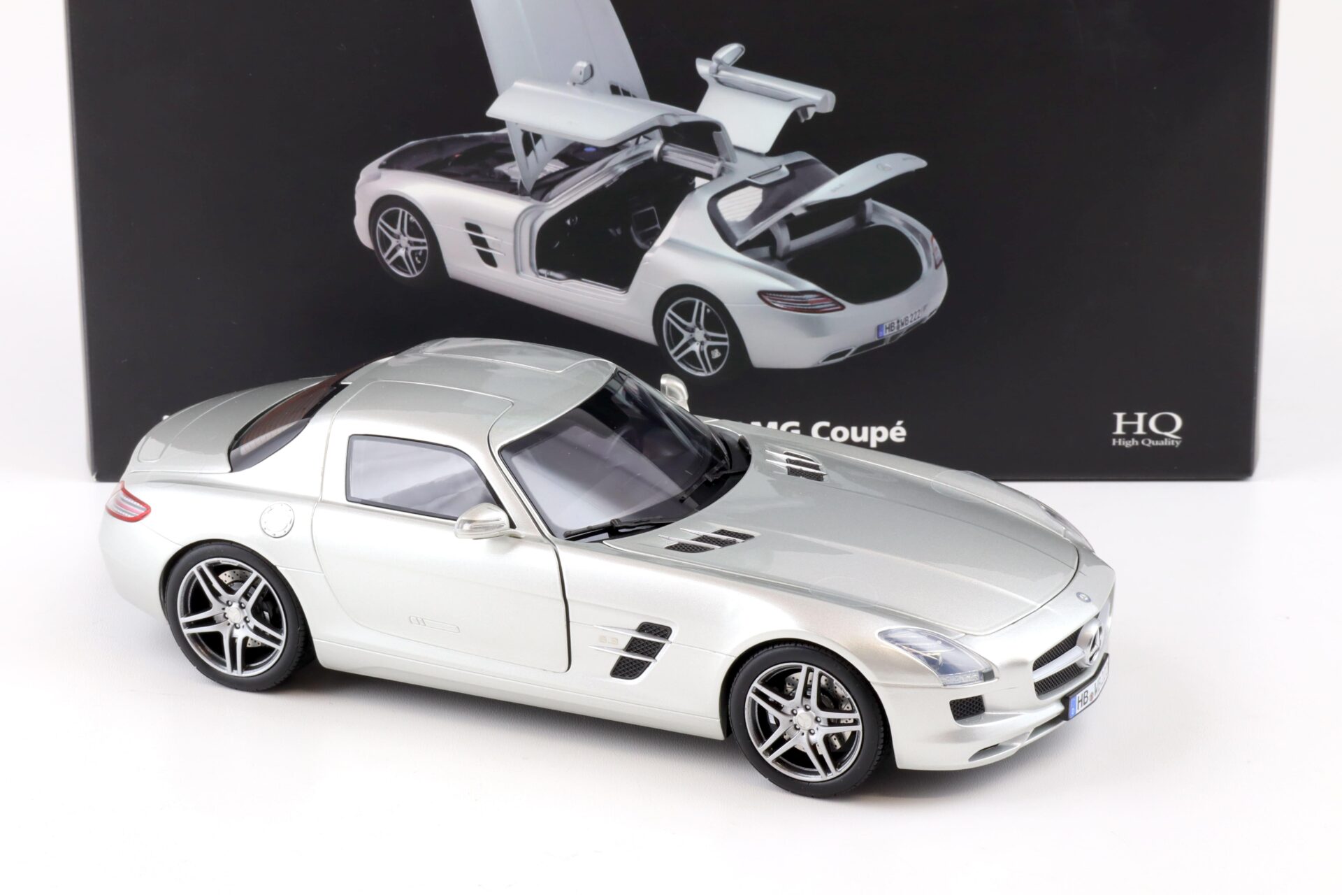 1:18 Norev Mercedes SLS AMG Coupe 2010 silver metallic 183490