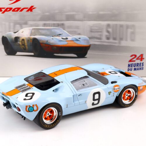 1:18 Spark Ford GT40 Winner Le Mans 1968 Gulf #9 blue/ orange 18LM68