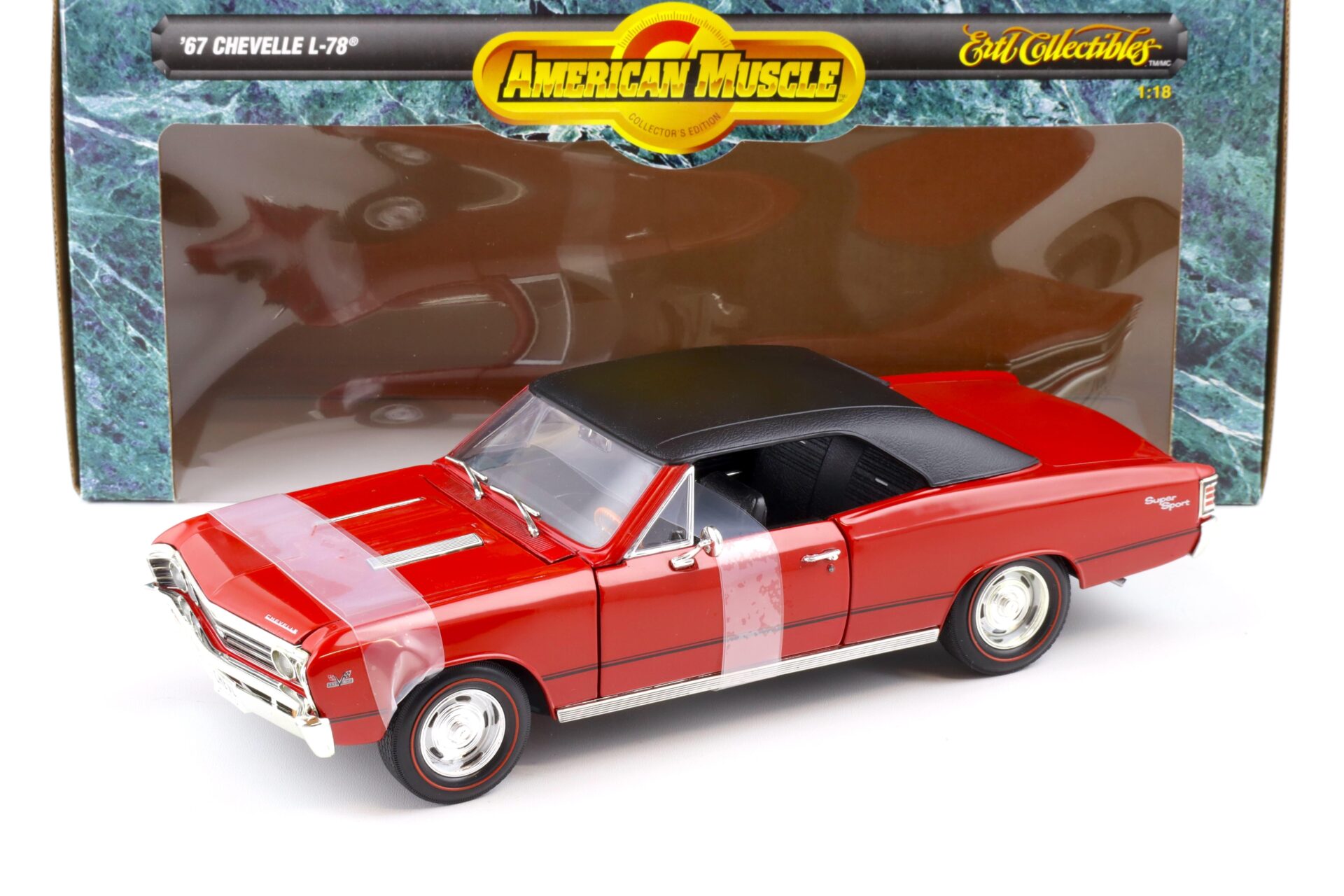 ID 84226 orig.jpg 1:18 ERTL 1967 Chevrolet Chevelle L-78 Super Sport red/ vinyl roof