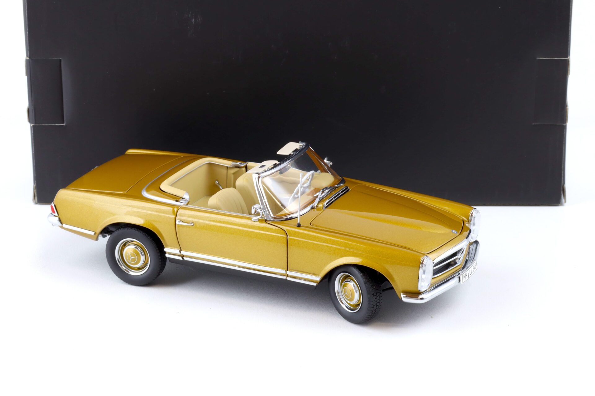 1:18 Norev Mercedes 230 SL Pagode Cabriolet gold metallic 1963