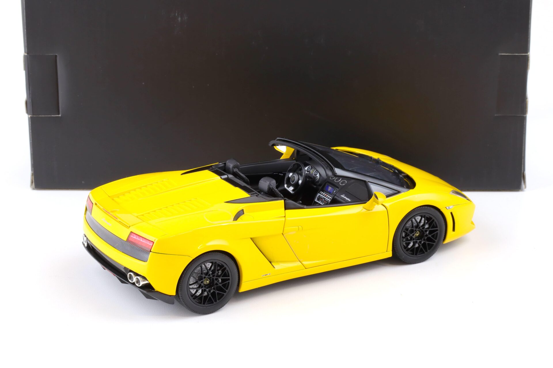 1:18 Norev Lamborghini Gallardo LP560-4 Spyder yellow 2009