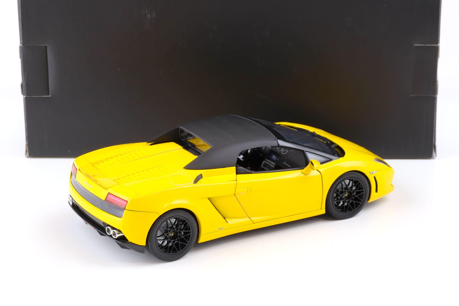 1:18 Norev Lamborghini Gallardo LP560-4 Spyder yellow 2009