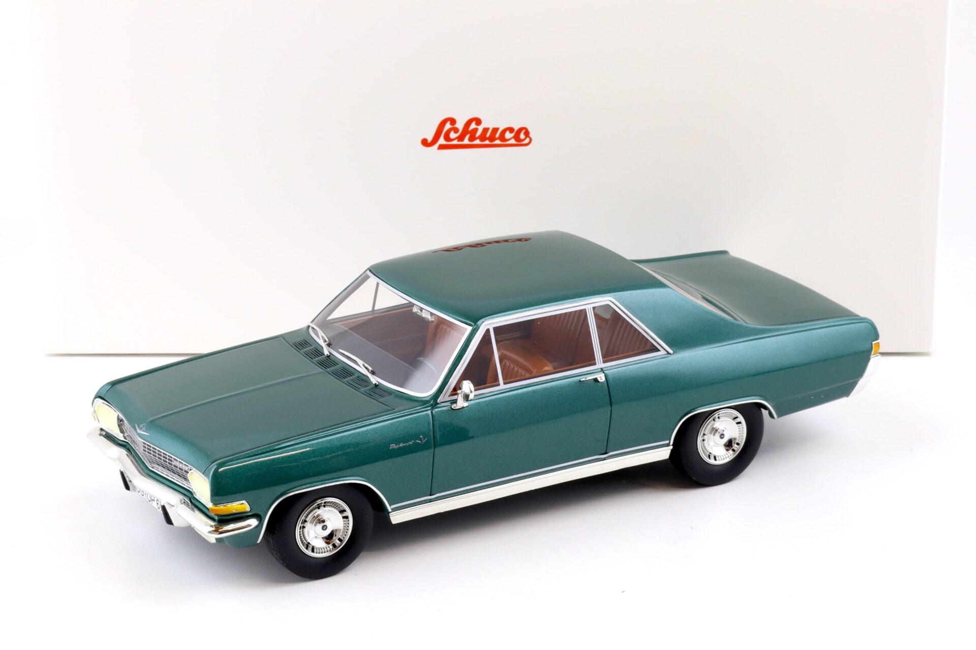 ID 84270 orig.jpg 1:18 Schuco PRO.R18 Opel Diplomat A Coupe green metallic 450022400