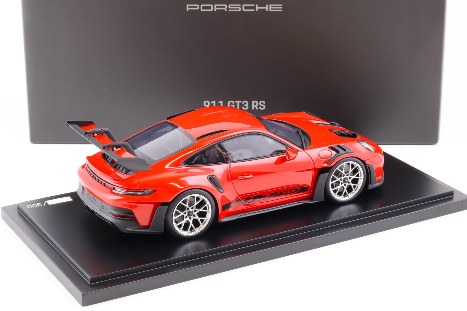1:18 Spark Porsche 911 (992) GT3 RS guards red/ silver wheels 2022 WAP DEALER