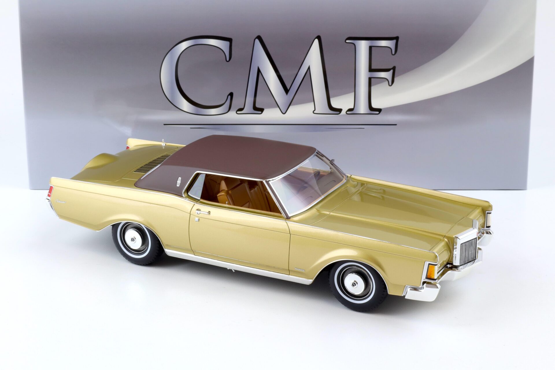 1:18 CMF Lincoln Continental MK III metallic gold/ black roof 1970