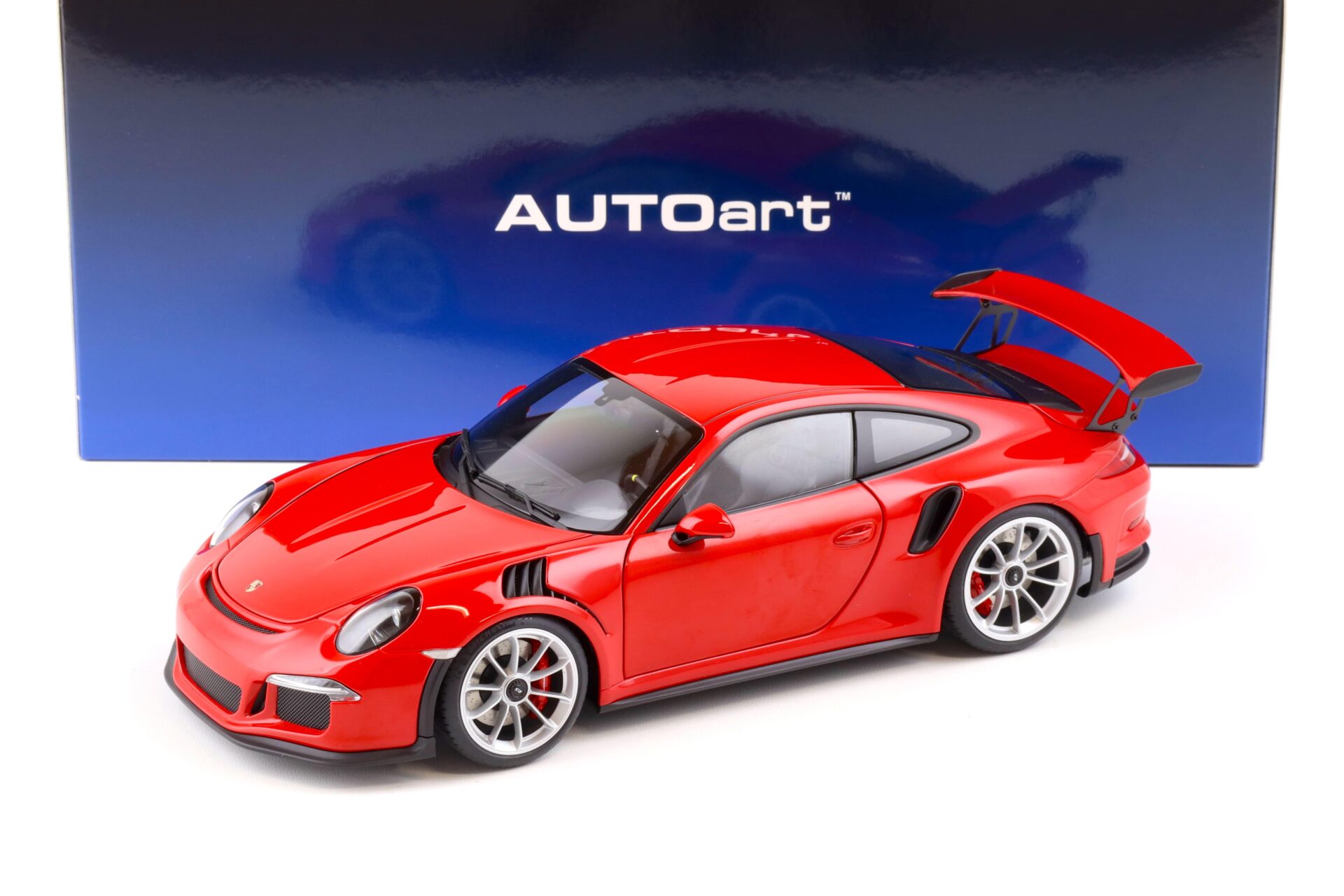 1:18 AUTOart Porsche 911 (991) GT3 RS guards red/ silver wheels 78165