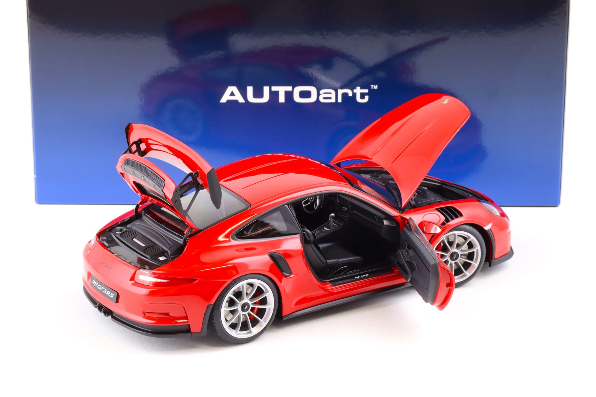 1:18 AUTOart Porsche 911 (991) GT3 RS guards red/ silver wheels 78165