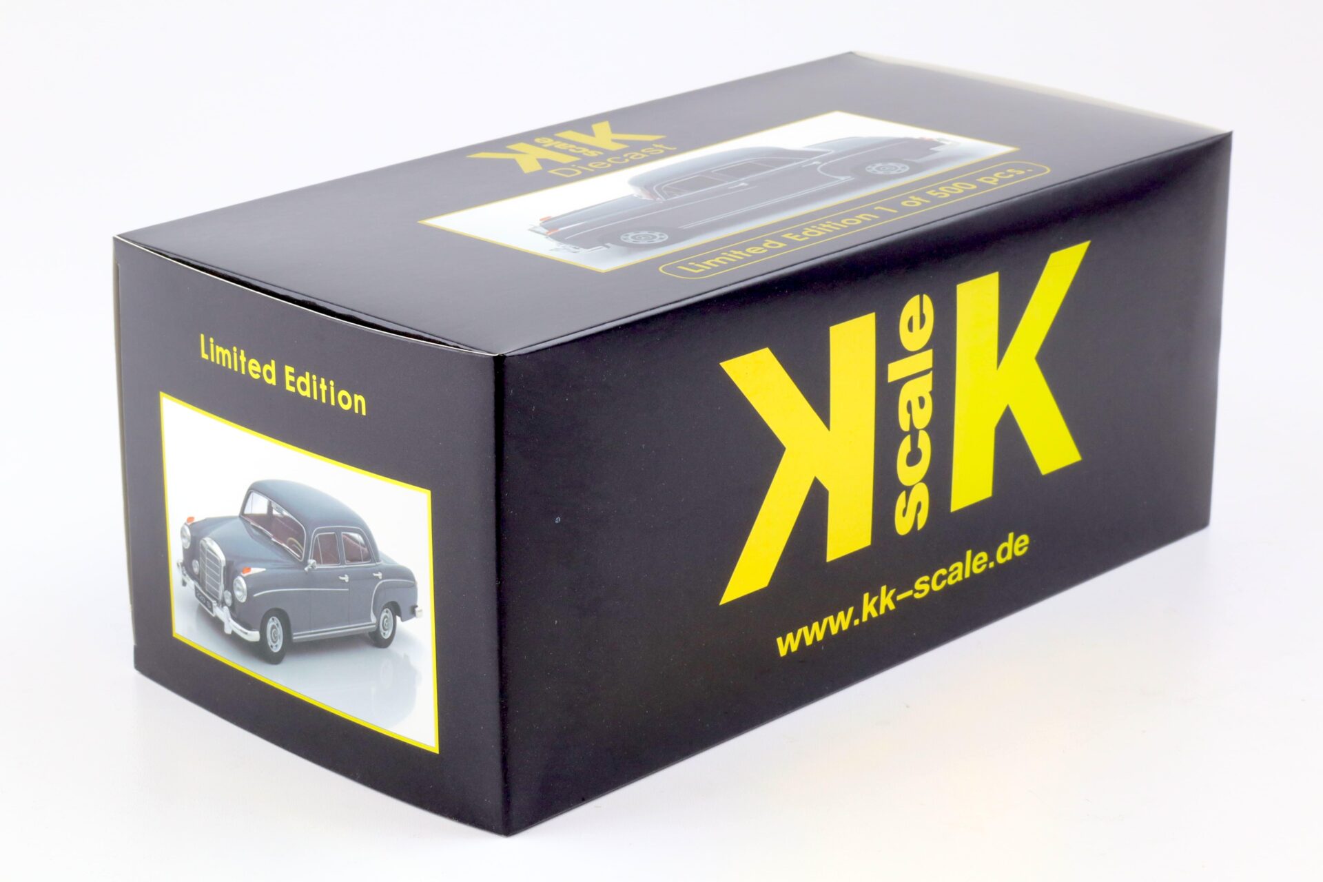 1:18 KK-Scale Mercedes 220 S Limousine light grey 1956