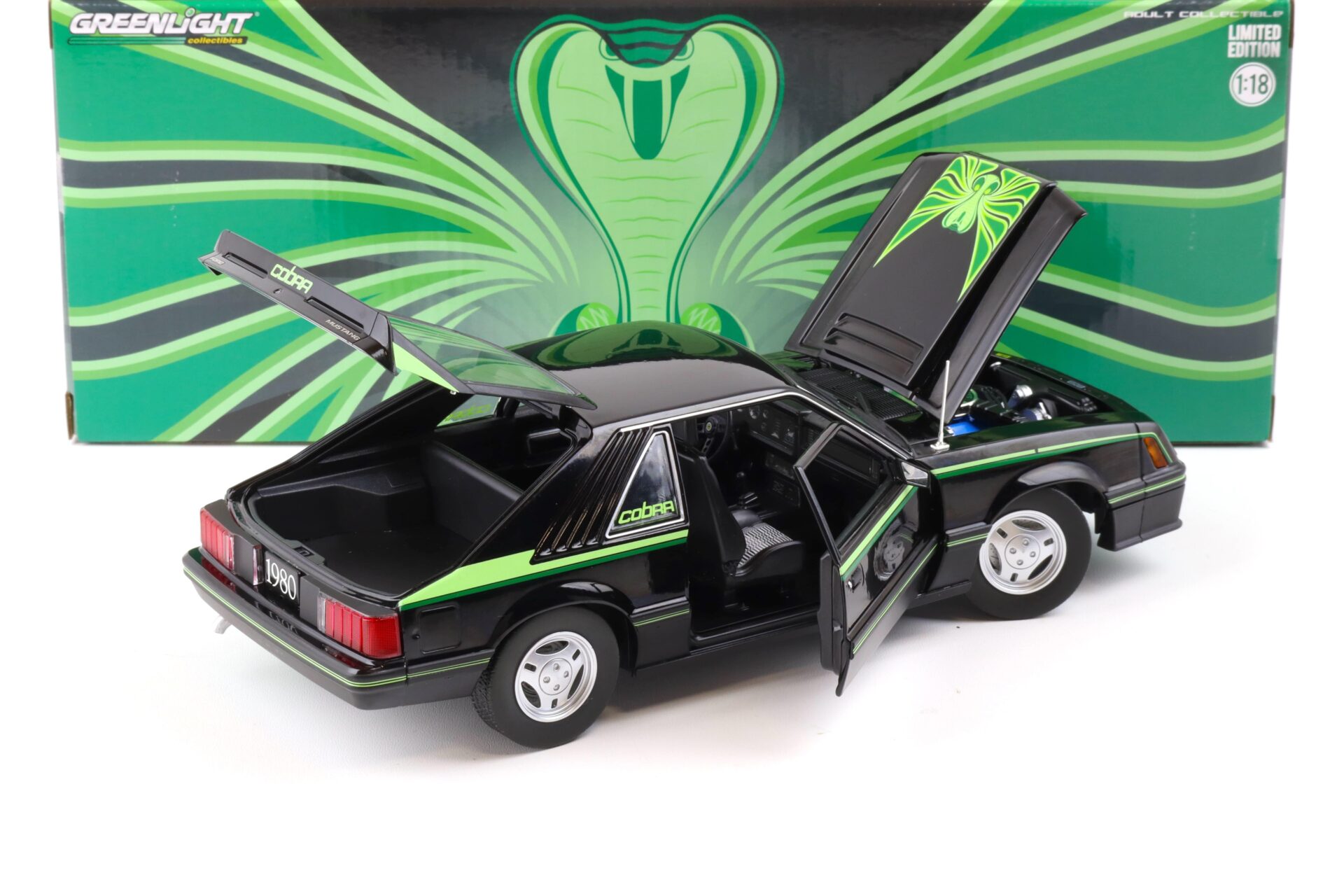 1:18 Greenlight 1980 Ford Mustang Cobra Coupe black/ green