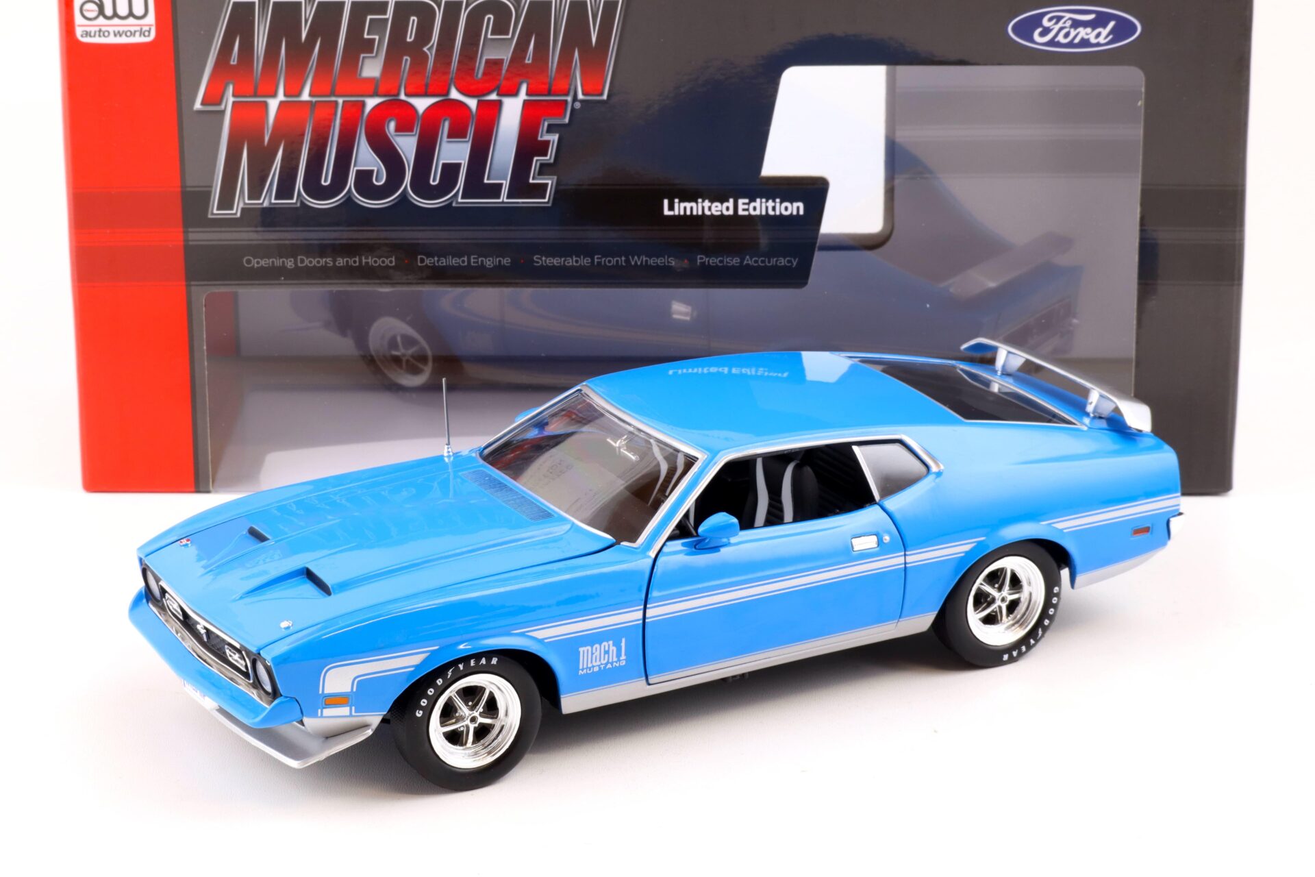 1:18 Auto World 1972 Ford Mustang Mach 1 Coupe Grabber blue