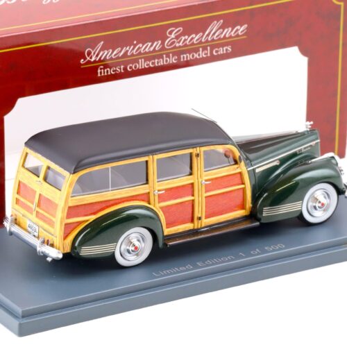 1:43 American Excellence NEO Packard 110 Deluxe Wagon green/ black 1941