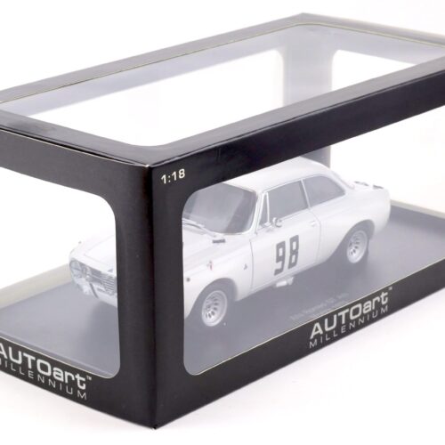 1:18 AUTOart Alfa Romeo Giulia GTAm Monza 1970 Hezemans #98 white