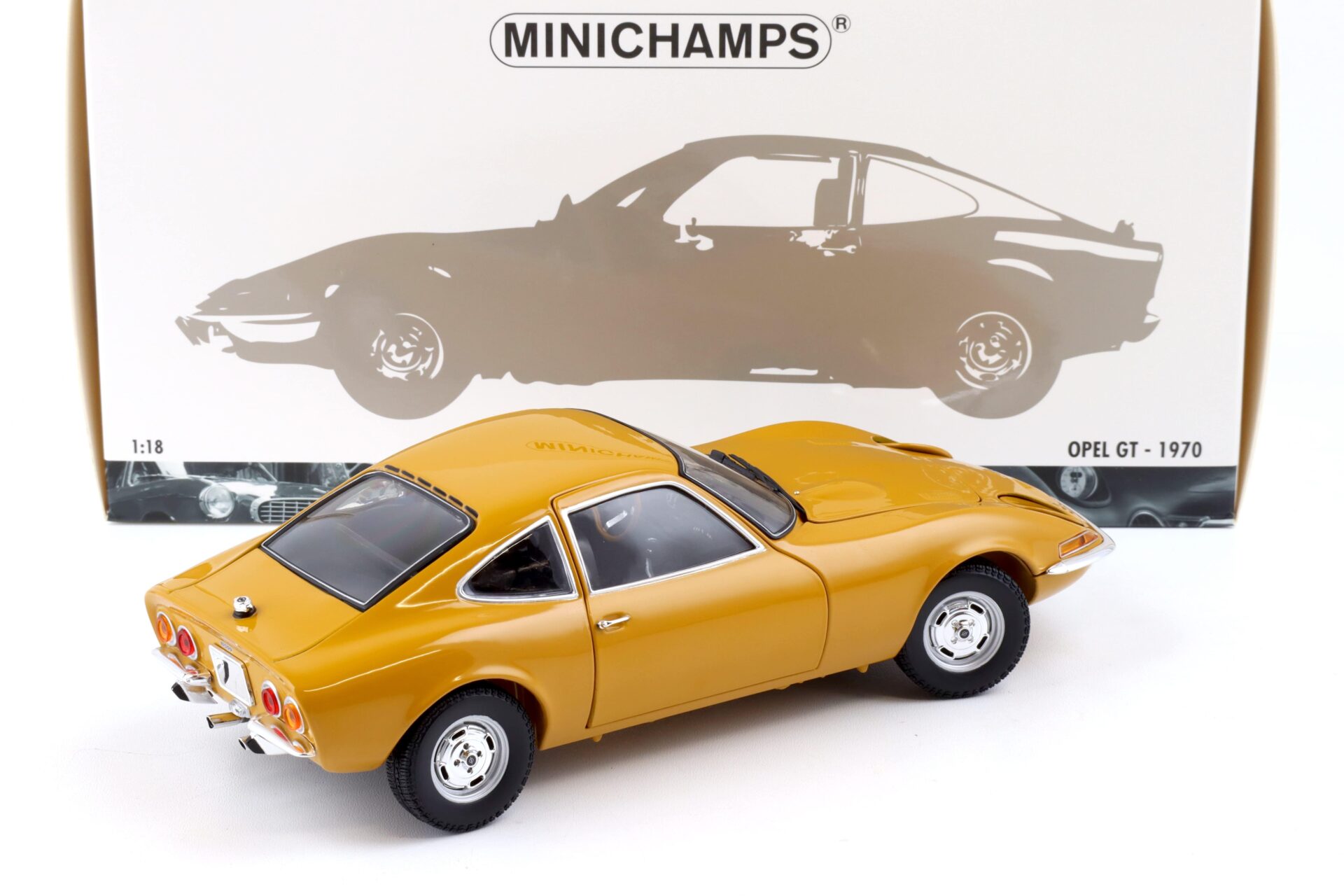1:18 Minichamps Opel GT 1970 Ocher