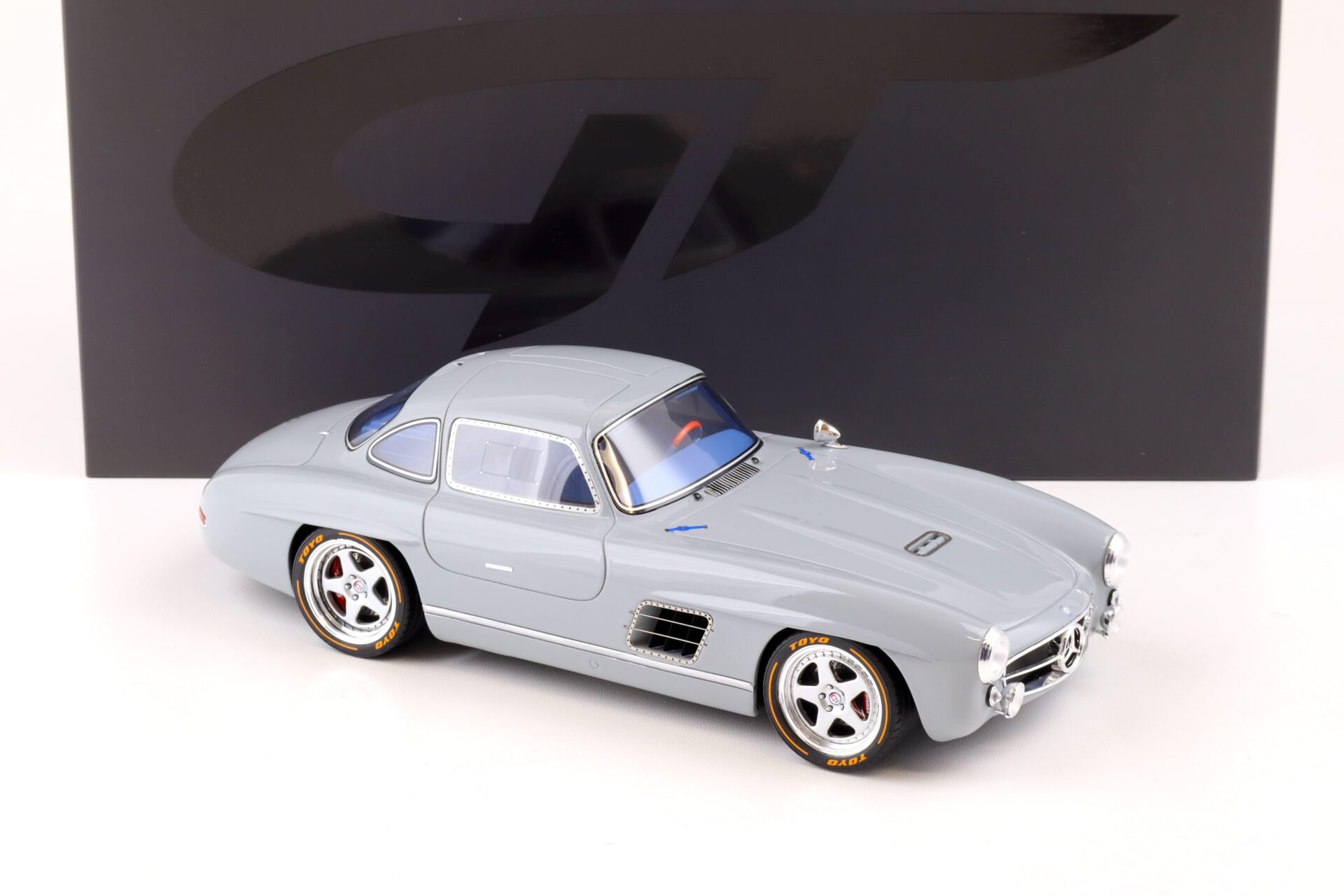 1:18 GT Spirit GT418 S-KLUB Mercedes 300SL Gullwing 2019 grey