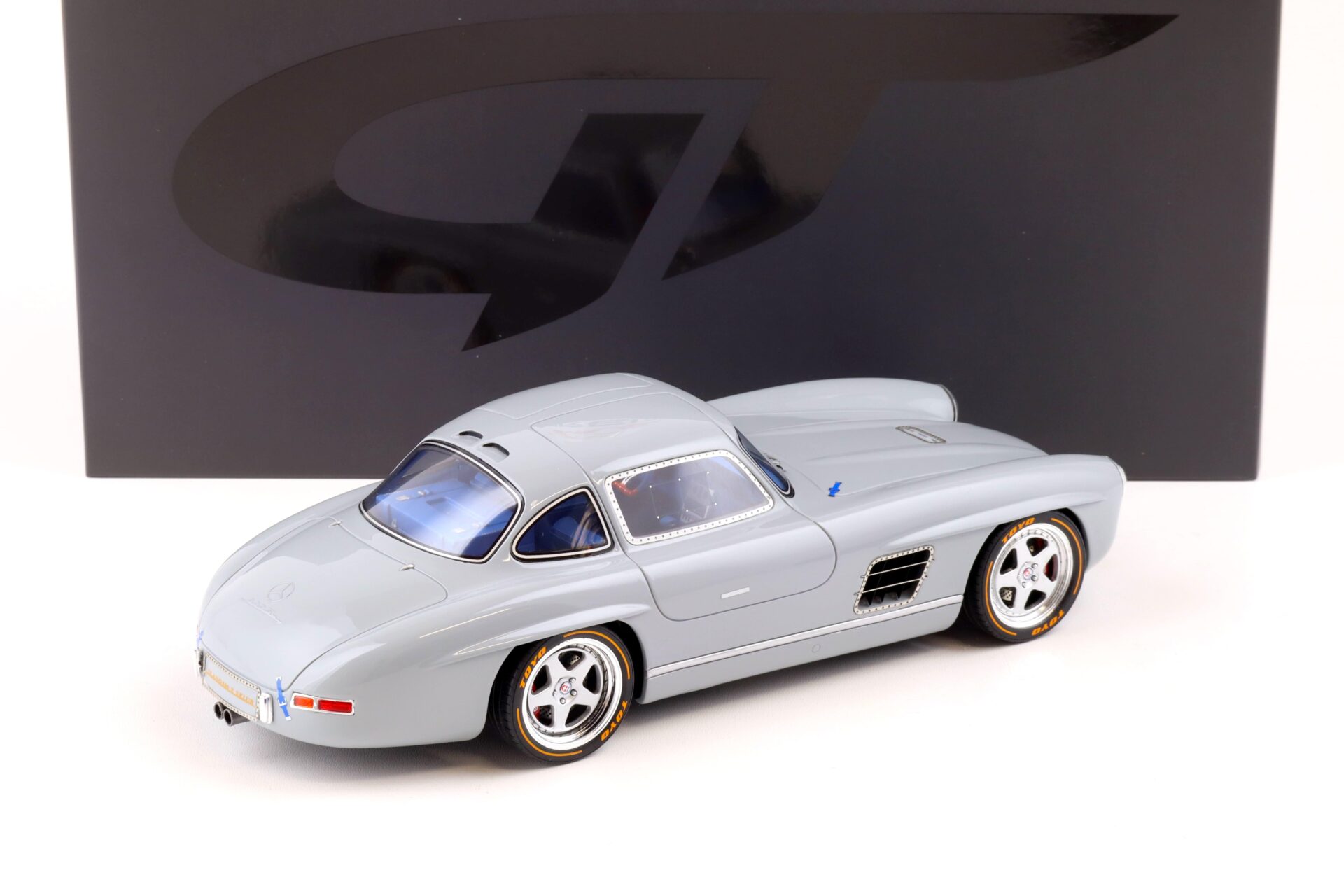 1:18 GT Spirit GT418 S-KLUB Mercedes 300SL Gullwing 2019 grey