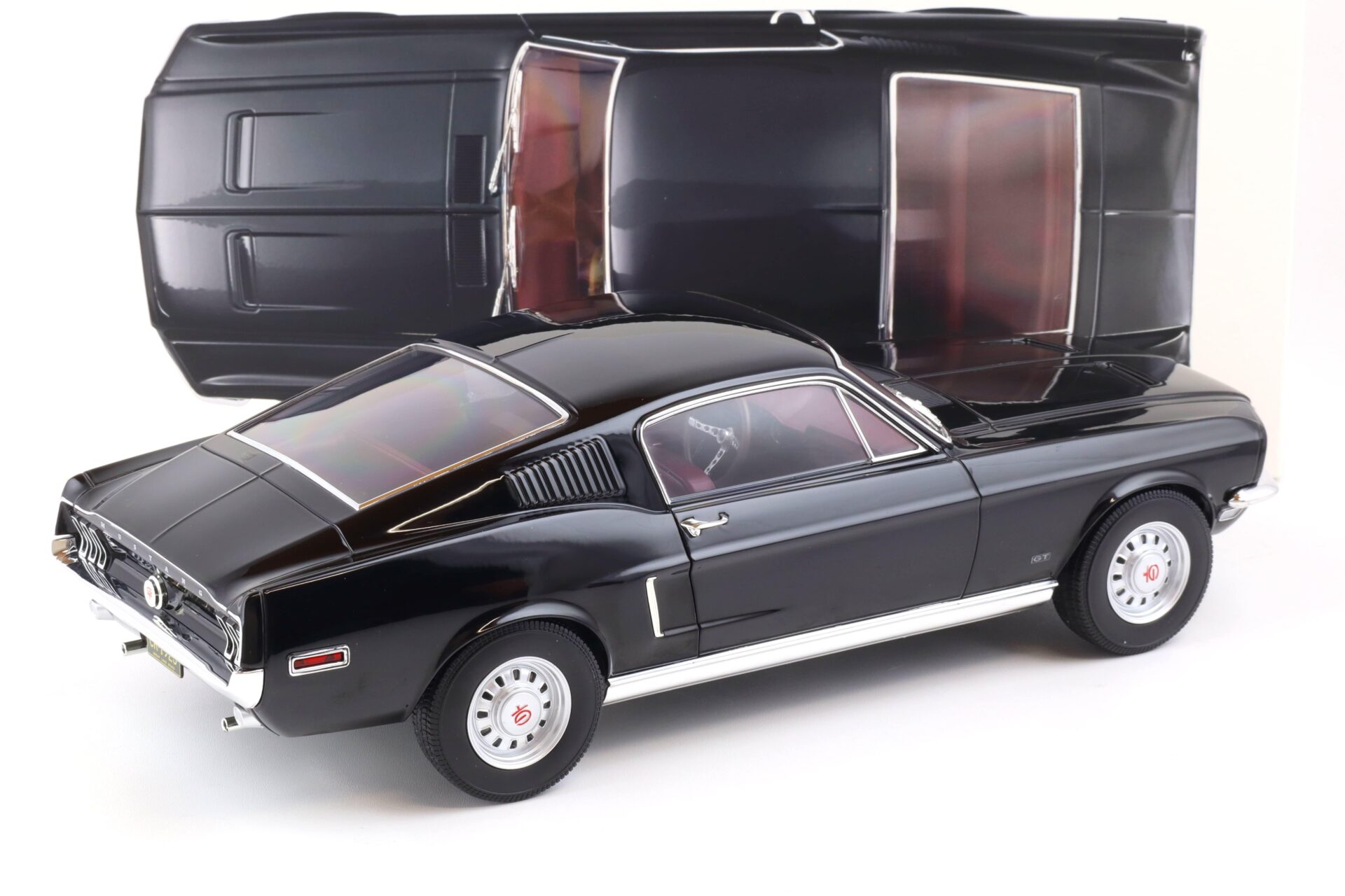 1:12 Norev Ford Mustang Fastback Coupe 1968 black 122700