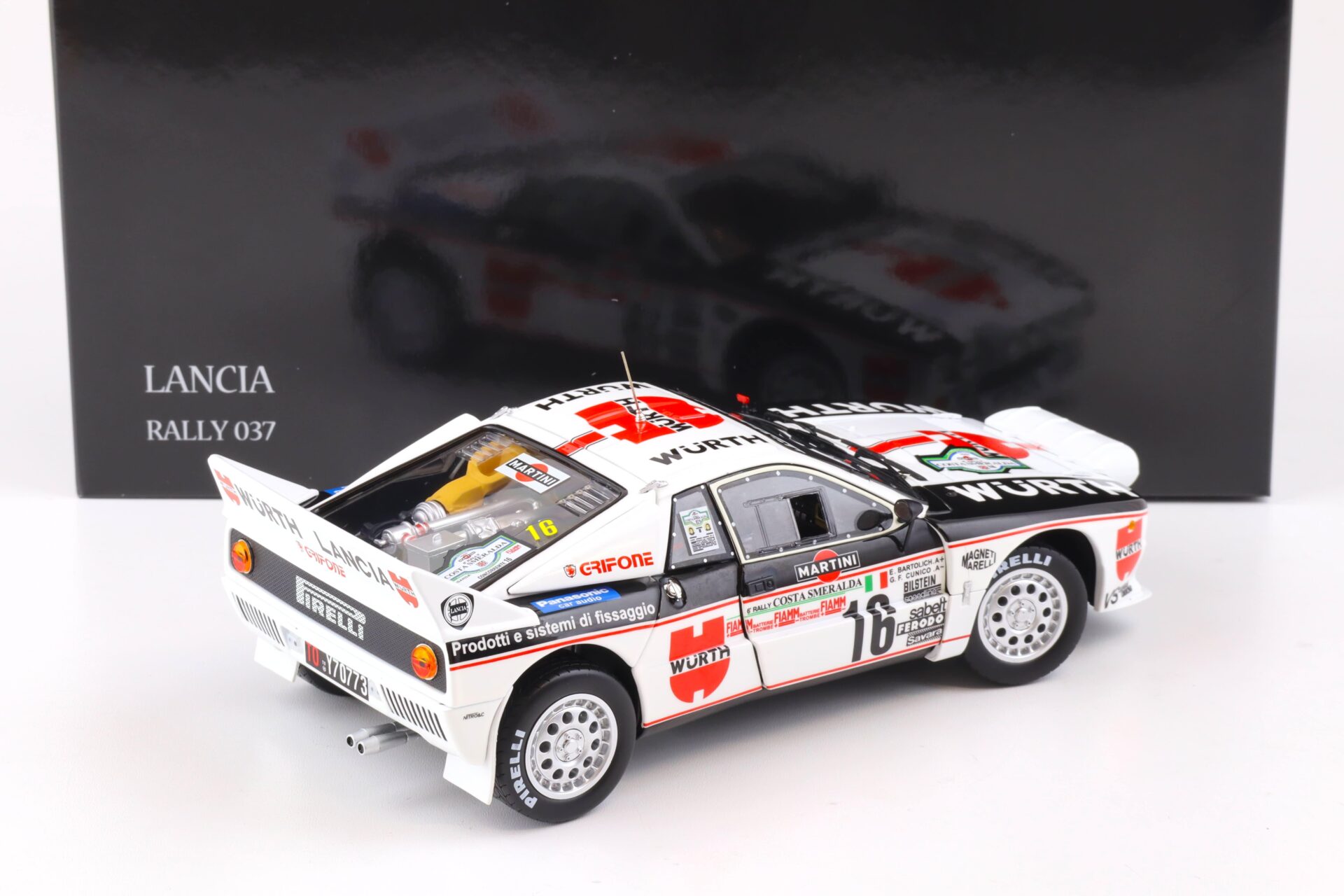 1:18 Kyosho Lancia 037 Rally Costa Smeralda 1983 Cunico #16 WÜRTH Diecast 08306C