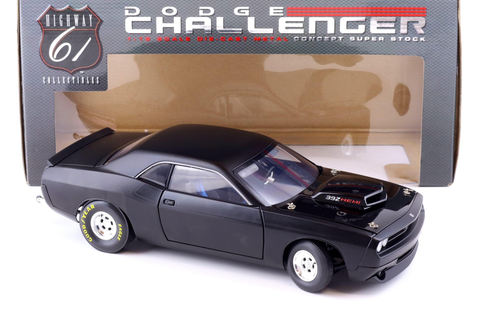 1:18 Highway61 Dodge Challenger Concept Super Stock matt black 2006