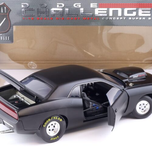 1:18 Highway61 Dodge Challenger Concept Super Stock matt black 2006