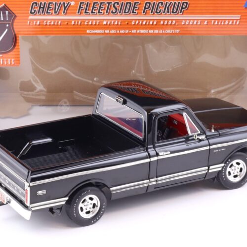 1:18 Highway61 Chevrolet Fleetside CST/10 Pickup black 50813