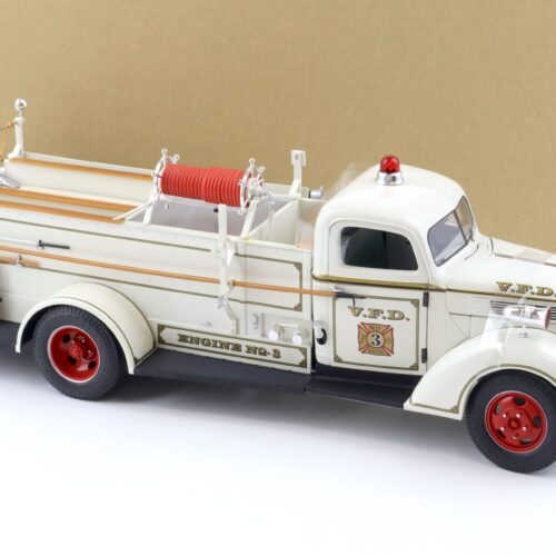 1:16/ 1:18 Highway61 Ford Pumper Firetruck 1941 white V.F.D.