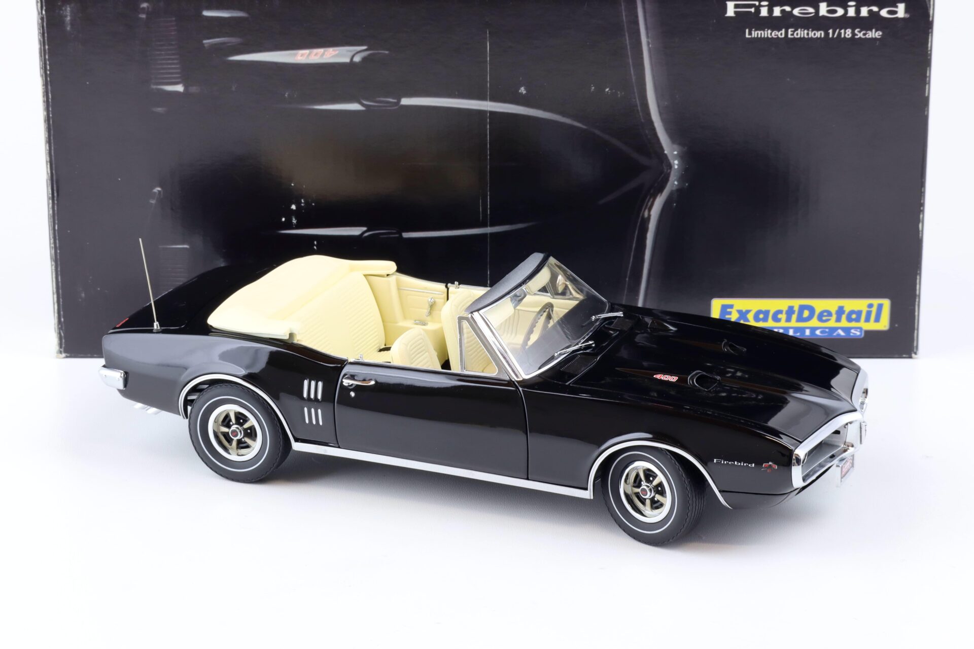 1:18 Exact Detail Pontiac Firebird 400 Convertible with Top black WCC409