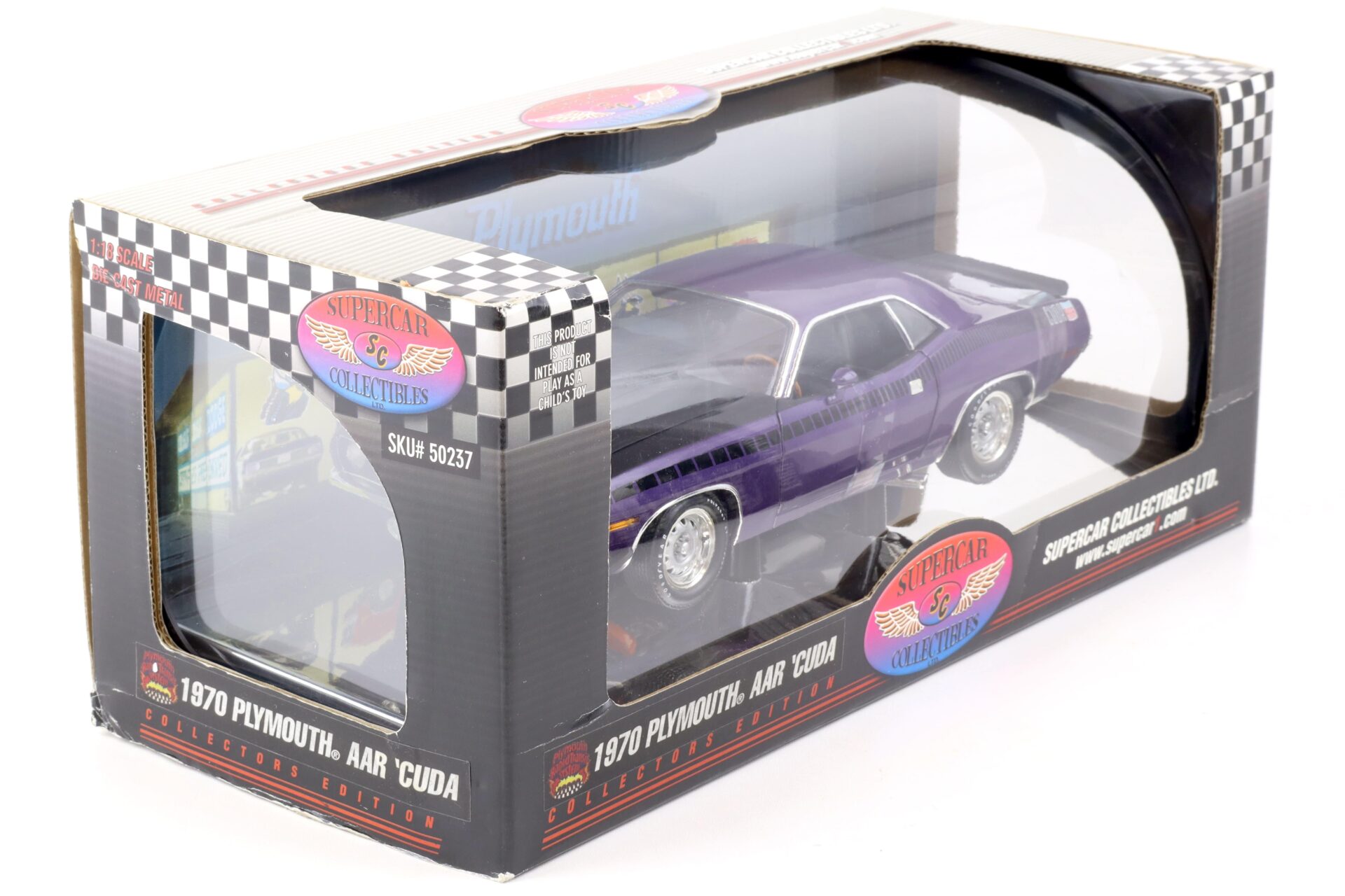 1:18 Highway61 Supercar 1970 Plymouth AAR Cuda Coupe purple metallic 50237