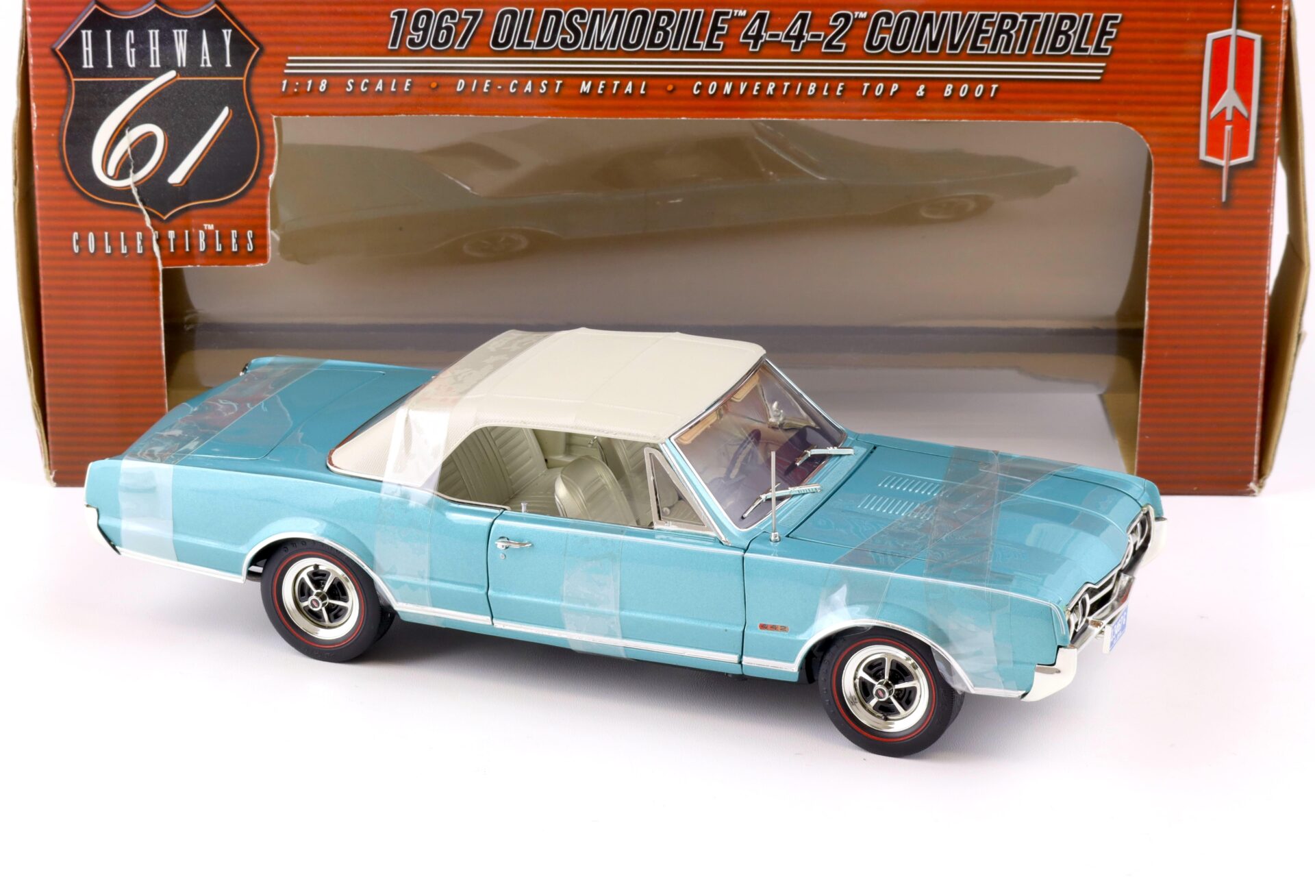 1:18 Highway61 Oldsmobile 442 Convertible 1967 with Top blue metallic 50112