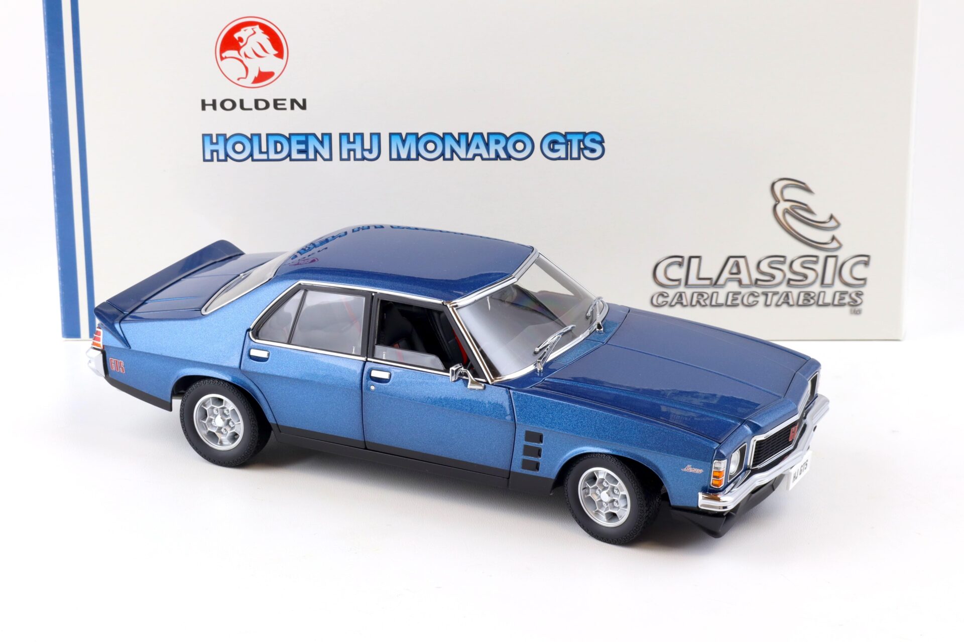 1:18 Classic Carlectables Holden HJ Monaro GTS Deauville blue metallic 18214