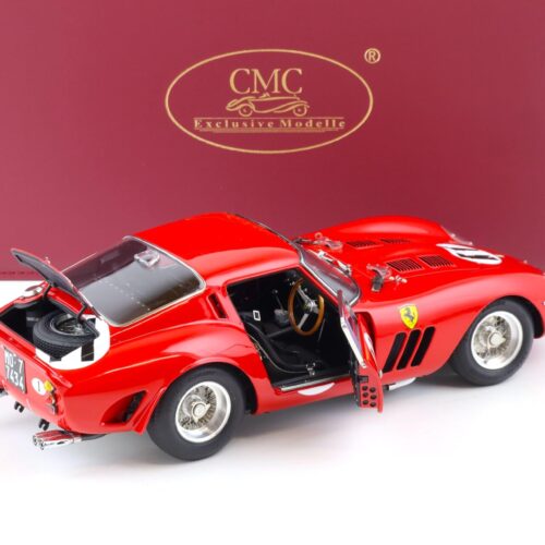 1:18 CMC Ferrari 250 GTO RHD 1000 km Paris 1962 Montlhery #11 Surtess/ Parkes M-249