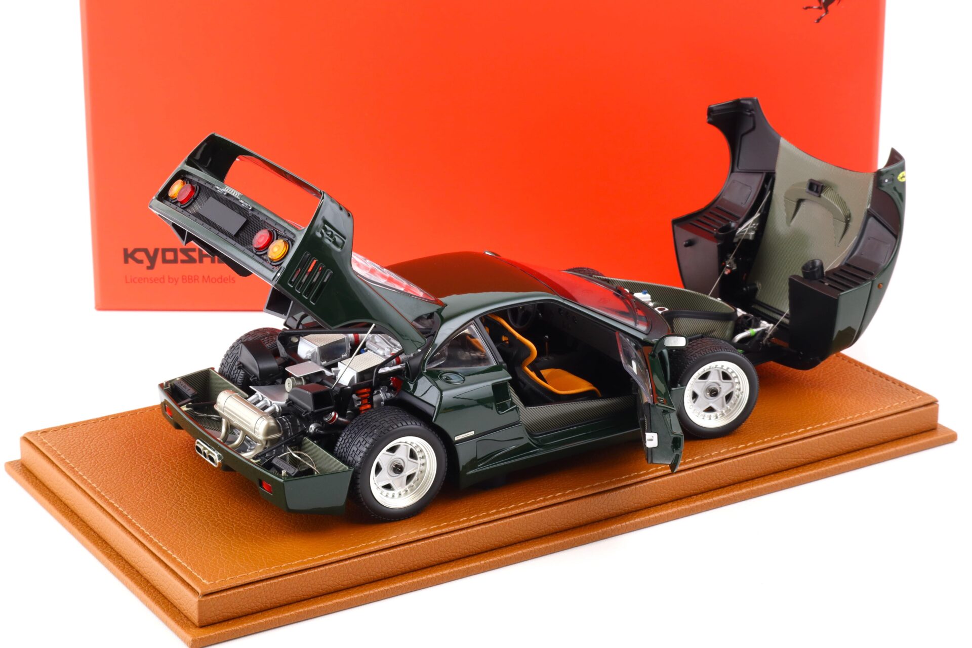 1:18 BBR Kyosho Ferrari F40 by GTO Motor Saronno Verde Abetone with Showcase - Limited 300 pcs.